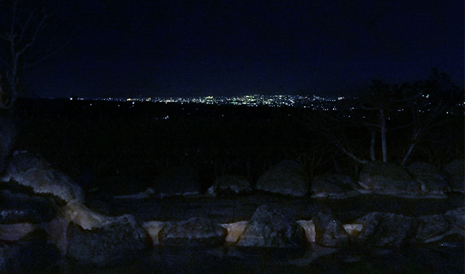 露店風呂からの眺め（夜）